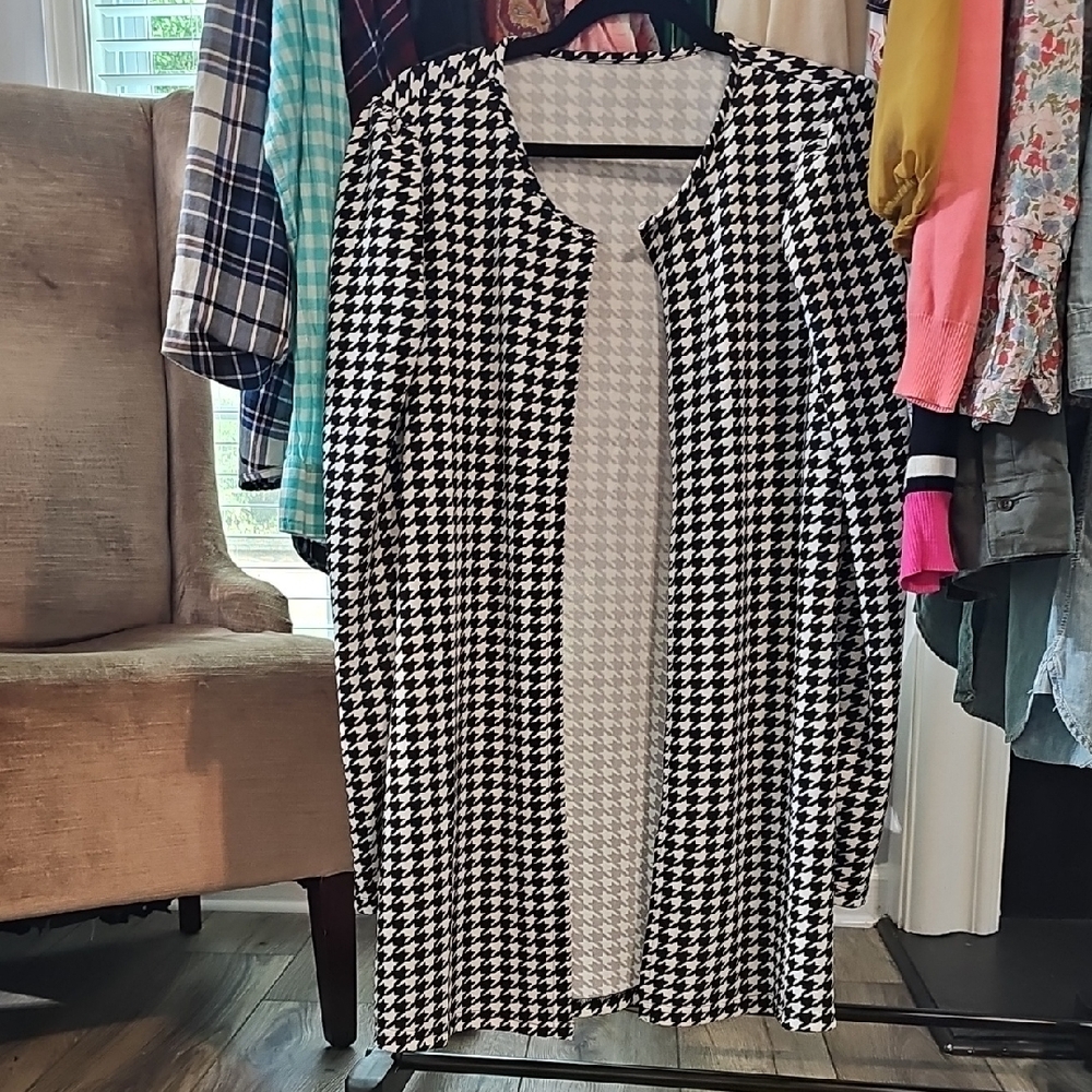 Black and White Houndstooth Open Cardigan